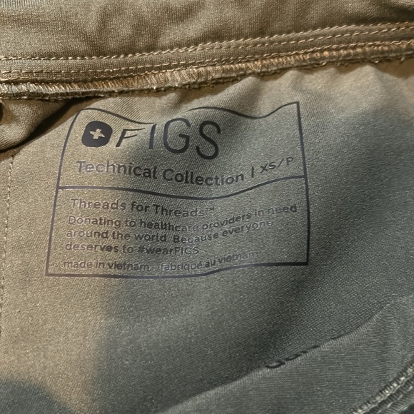 Figs scrubs in moss - Picture 6 of 6